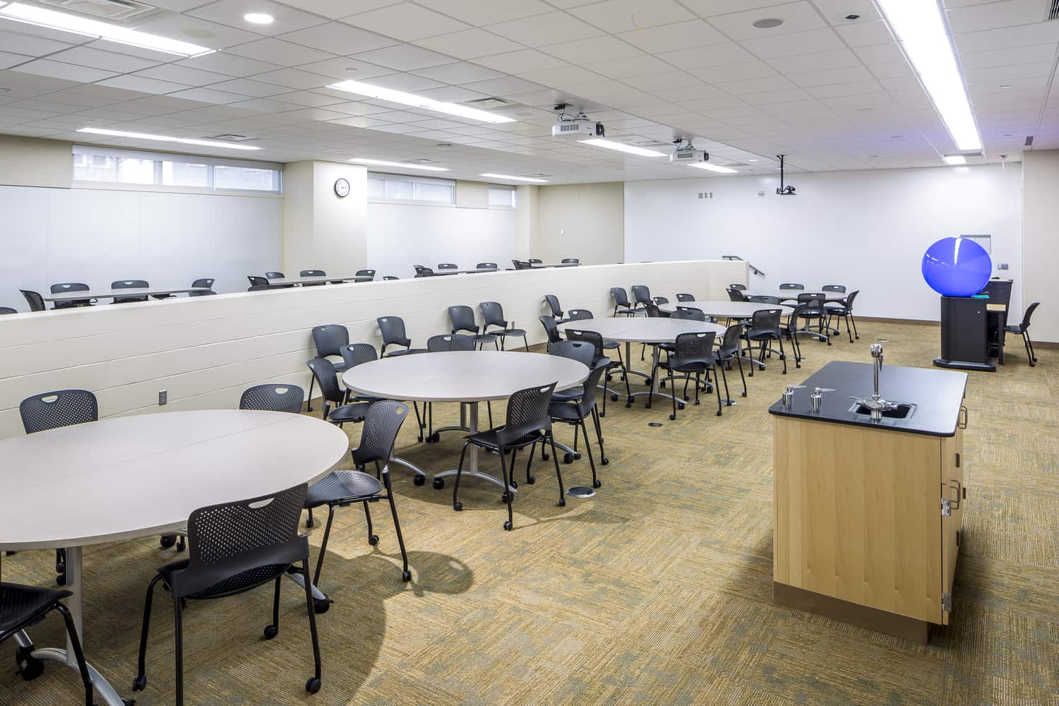 Metropolitan State University Science Education Center